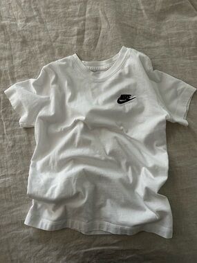 Nike White Short-Sleeve Tee with Black Swoosh Logo